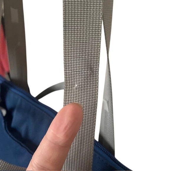 L.L. Bean Large Insulated Zip Top Tote Bag Blue # 505207 Durable Nylon GUC Flaws - Picture 4 of 12